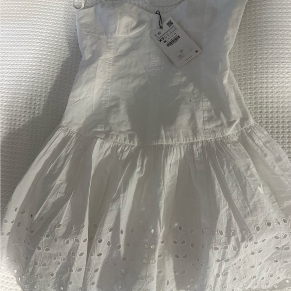 Zara Dresses & Skirts - Zara White Eyelet Dress with Scalloped Collar